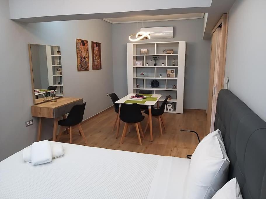 Urban House Aiolou Apartman Athén Kültér fotó