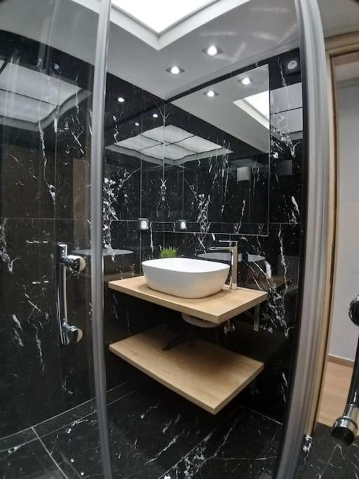Urban House Aiolou Apartman Athén Kültér fotó